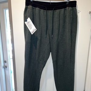 Men’s Lululemon “At Ease Jogger” Color: Rainforest Green